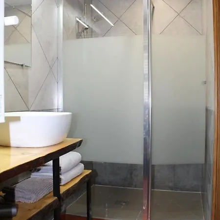 Au Repos De La Licorne Bed and Breakfast Gommegnies