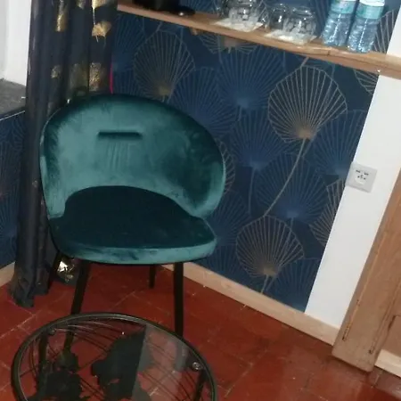 Au Repos De La Licorne Nocleg ze śniadaniem Gommegnies