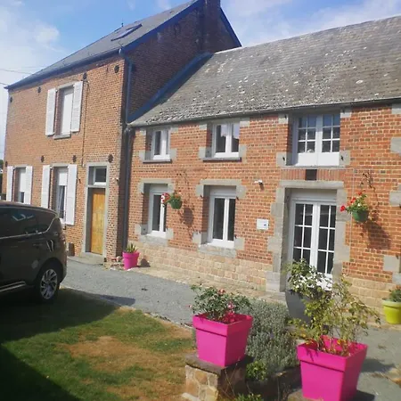 Au Repos De La Licorne Bed & Breakfast Gommegnies