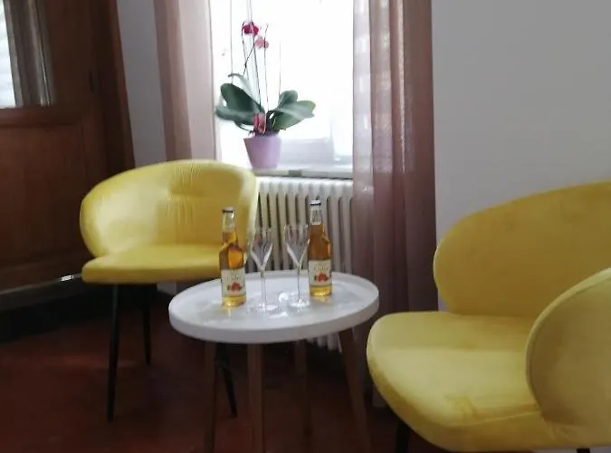 Au Repos De La Licorne 3*