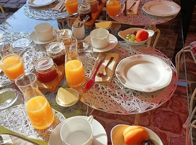 Au Repos De La Licorne